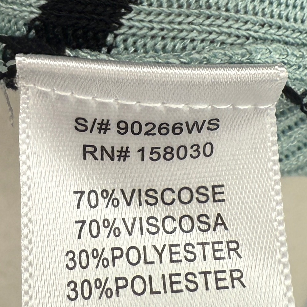 Tiffany Blue Striped Sleeveless Knit Top - Picture 4 of 4